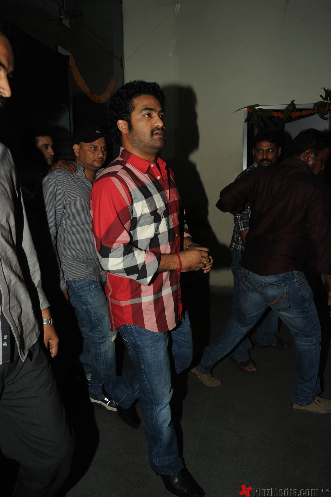 Jr NTR at Oosaravelli Specital Show - Pictures | Picture 96322